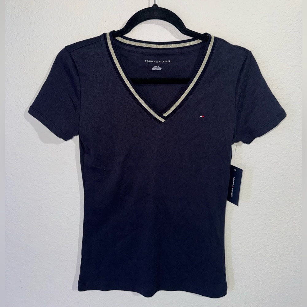Tommy Hilfiger Women's Navy Blue V-Neck Tee